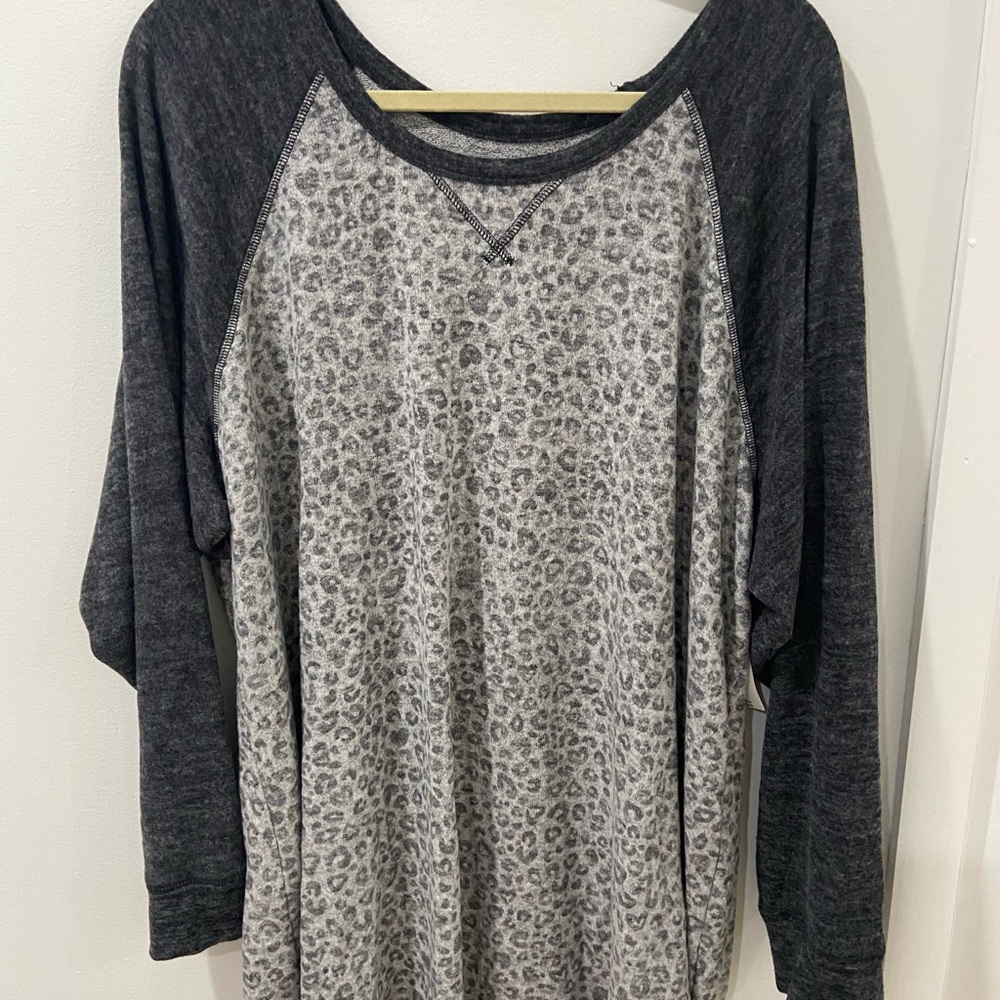 NWT TORRID Super Soft Plush Leopard Baseball Sweater
